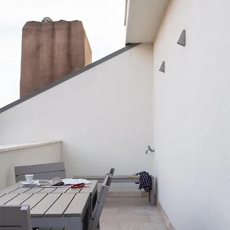 Apartamento Plum Guide - As She Passes Lisboa